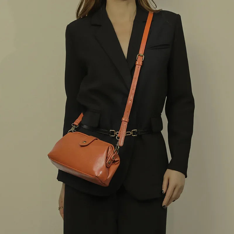 Vintage Women's Fashion 2022 Summer New High-End Feel Stylish Doctor Bag Niche Design Versatile Single Shoulder Slant Cross Bag