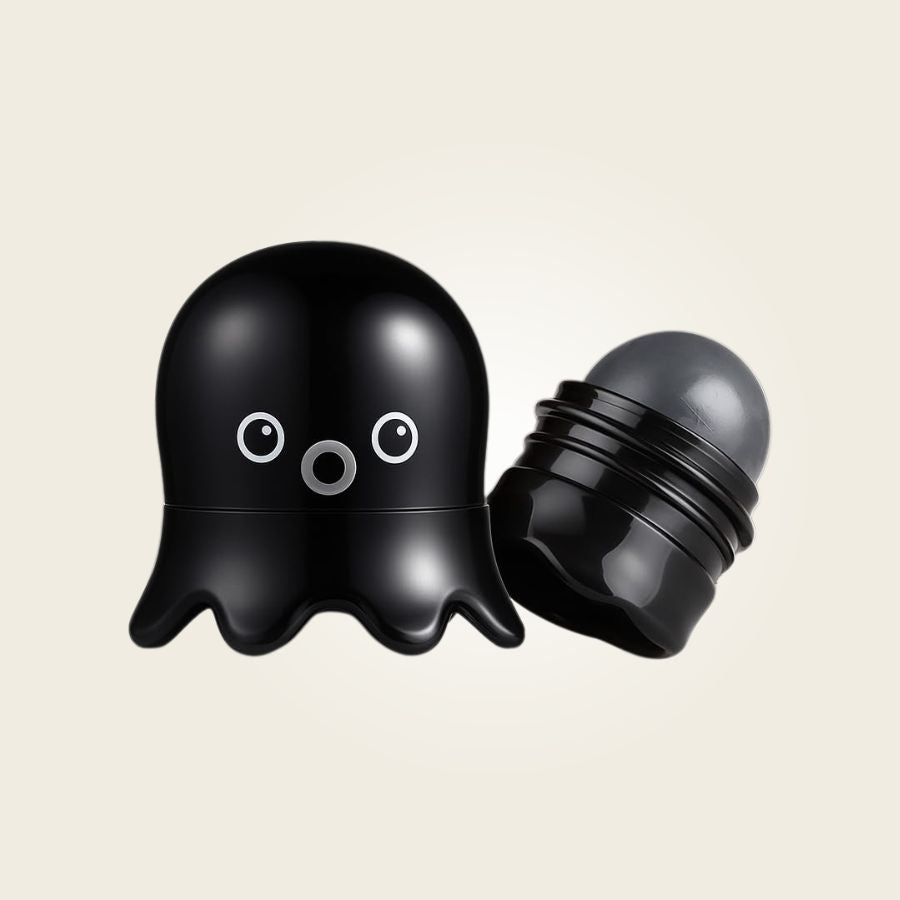 Aurenza DermalSweep™ Micro-Extraction Balm jar with a white lid and minimalist label, used for facial skincare and pore cleansing.