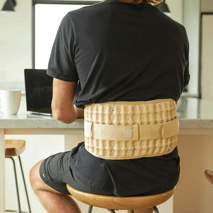 Aureza Therava™ Press Belt in black, featuring adjustable straps and a sturdy design for waist support and compression.