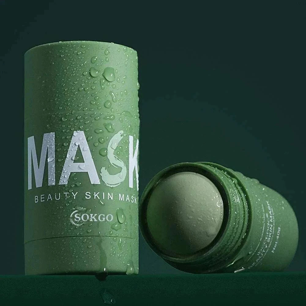 Green Tea Purifying Clay Face Mask by Aurenza Shop, showing the jar with green tea-infused clay mask for oil control and blackhead removal